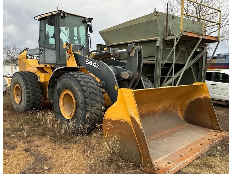 2011 John Deere 644K