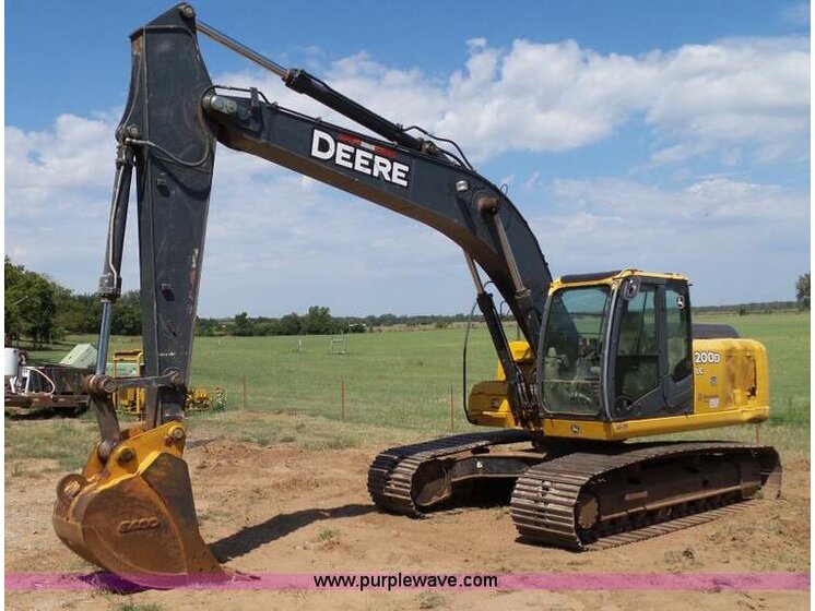 2012 John Deere 200D LC equipment photo