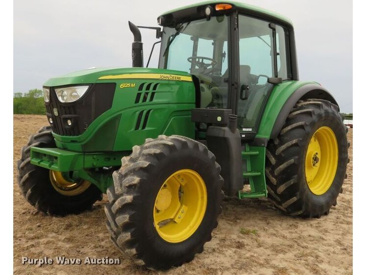 2014 John Deere 6125M equipment photo