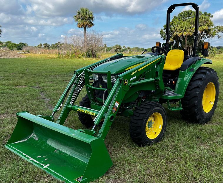 0 John Deere 4066M equipment photo