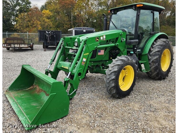 2015 John Deere 5100E equipment photo