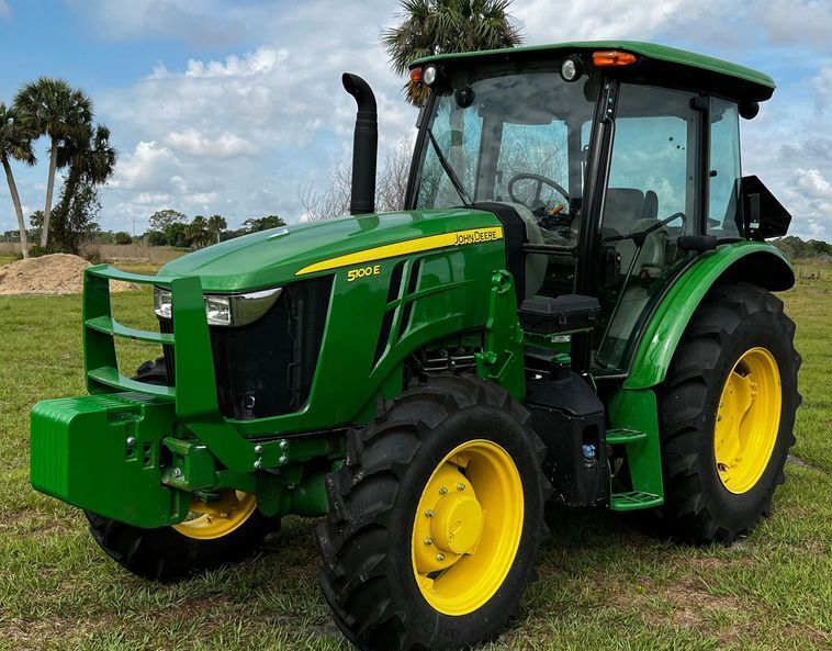 2019 John Deere 5100E equipment photo