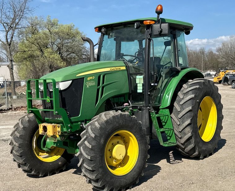 2015 John Deere 6115D equipment photo