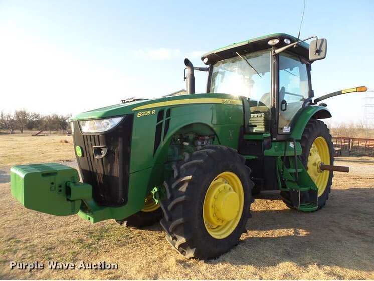 2013 John Deere 8235R equipment photo
