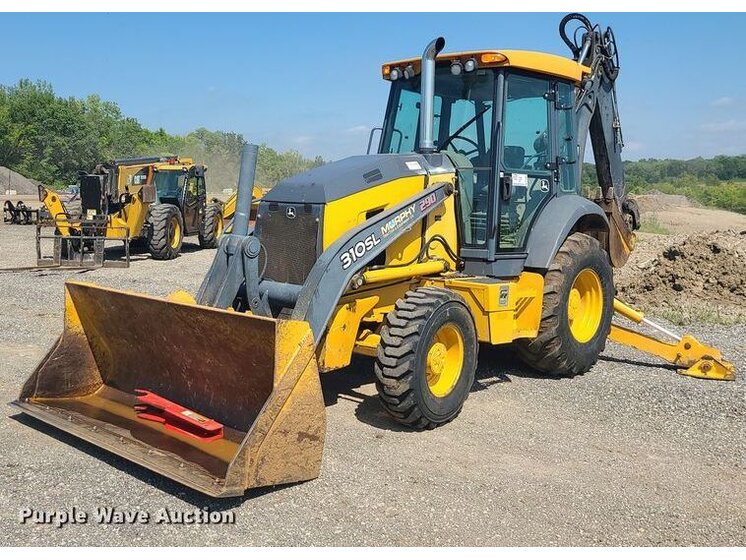 2015 John Deere 310SL equipment photo