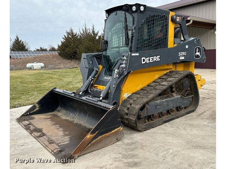 2021 John Deere 325G equipment photo