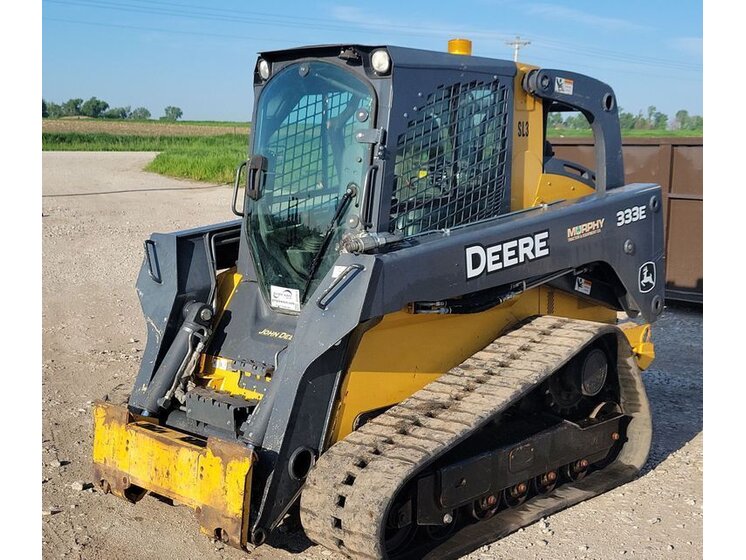 2015 John Deere 333E equipment photo