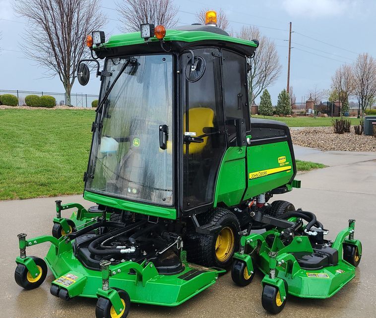 0 John Deere 1600 Turbo Series III equipment photo