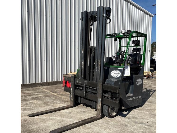 2017 Combilift CB8000 equipment photo