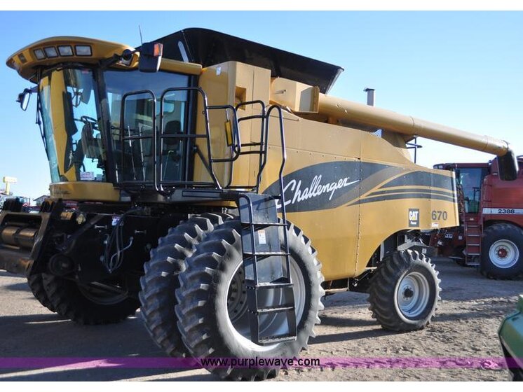 2004 AGCO Challenger 670 equipment photo
