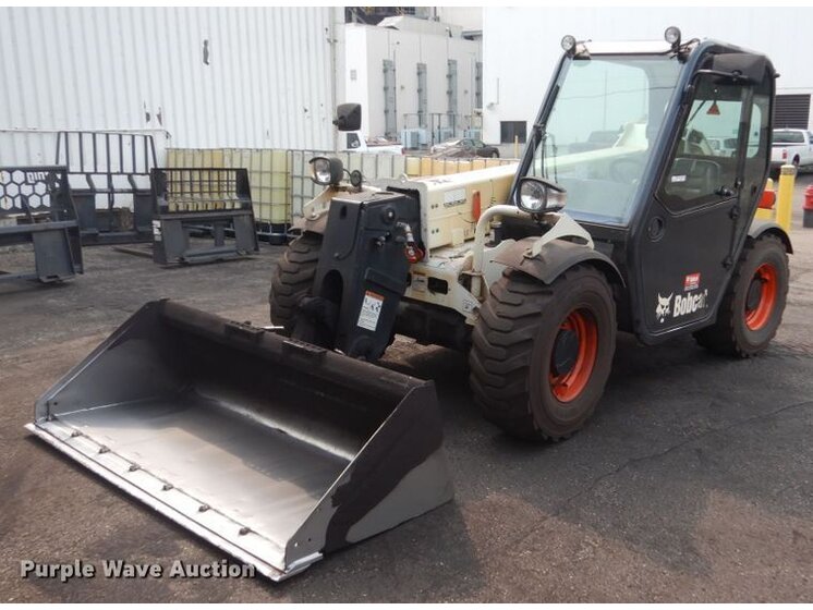 2014 Bobcat V417 equipment photo