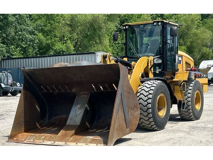 2014 Caterpiller 938K equipment photo