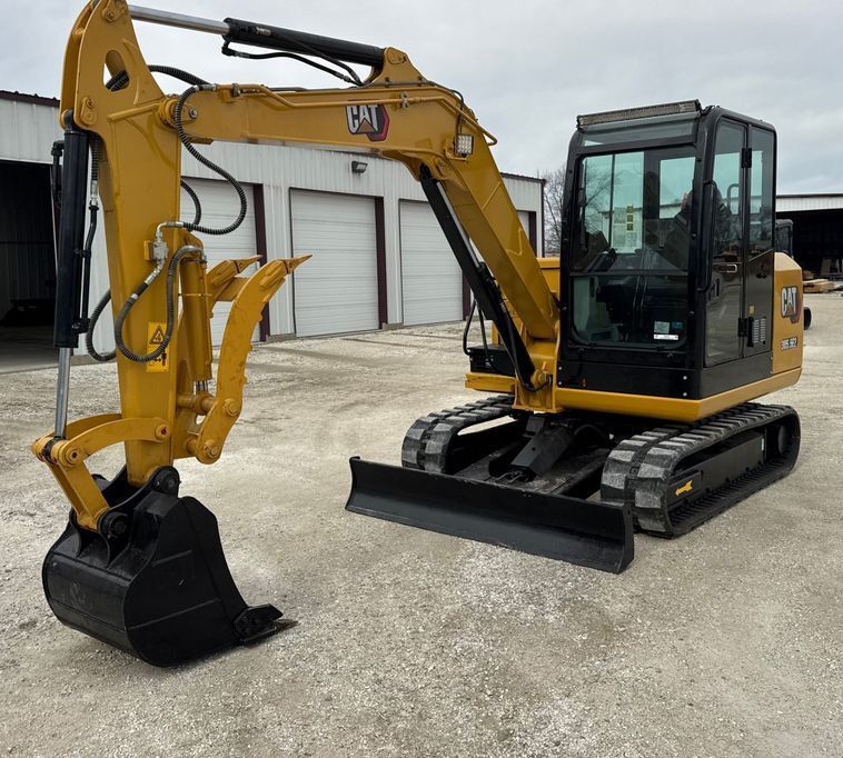 2018 Caterpillar 305.5E2 equipment photo