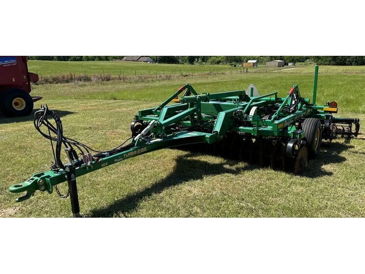 2018 Great Plains 1200 Turbo-Max equipment photo