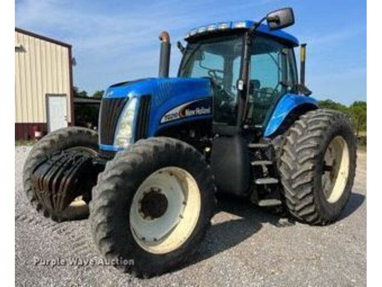 2003 New Holland TG210 equipment photo