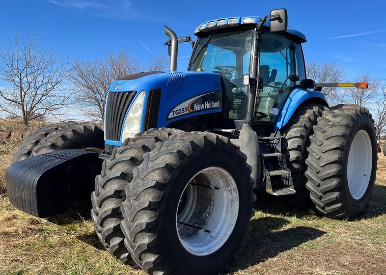 2003 New Holland TG255 equipment photo