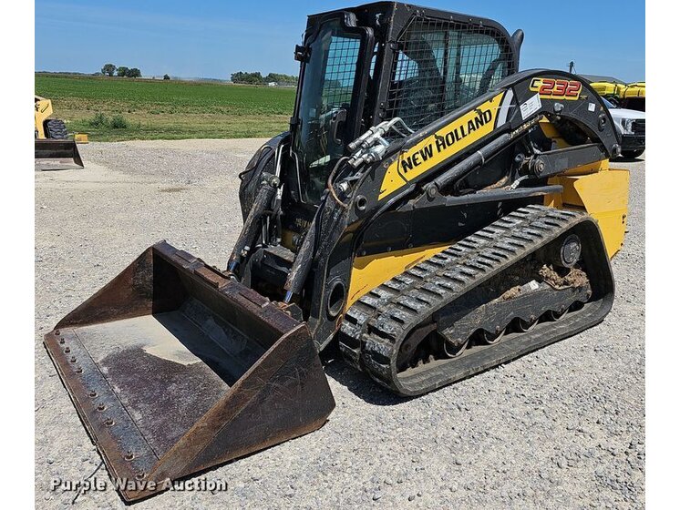 2017 New Holland C232 equipment photo