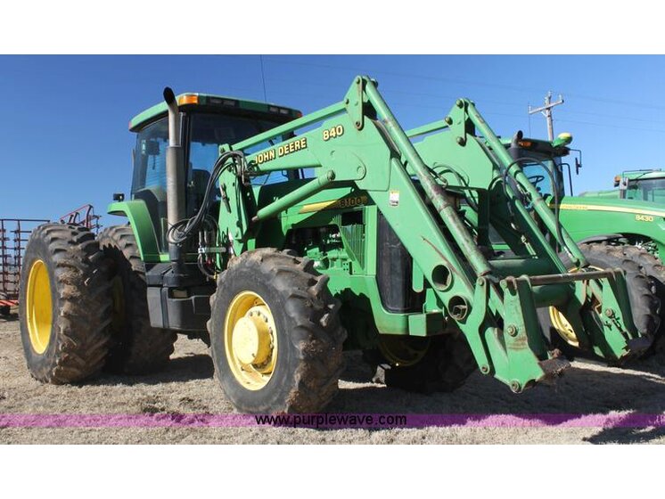 1998 John Deere 8100 equipment photo