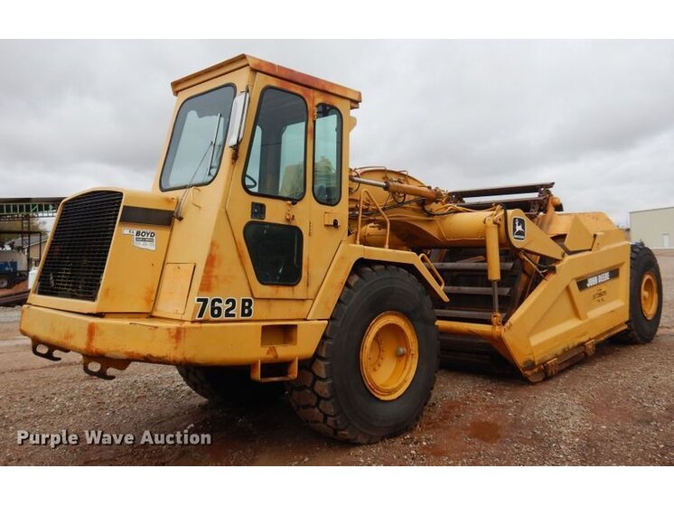 1988 John Deere 762B equipment photo