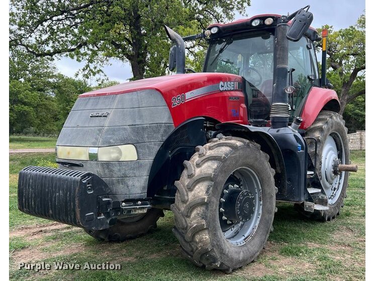 2016 Case IH Magnum 250 equipment photo